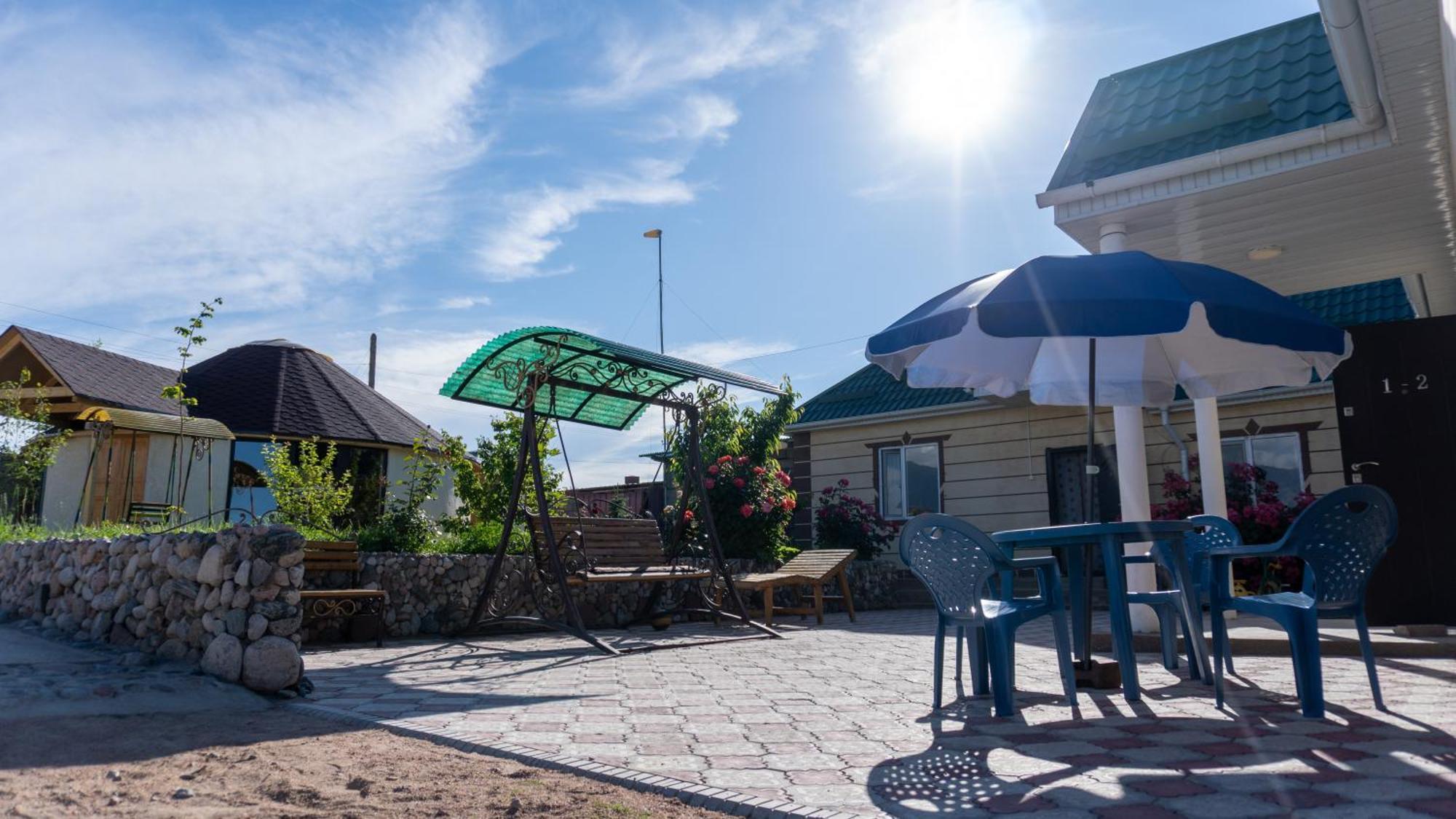Svetlana Guest House Bokonbayevo Экстерьер фото