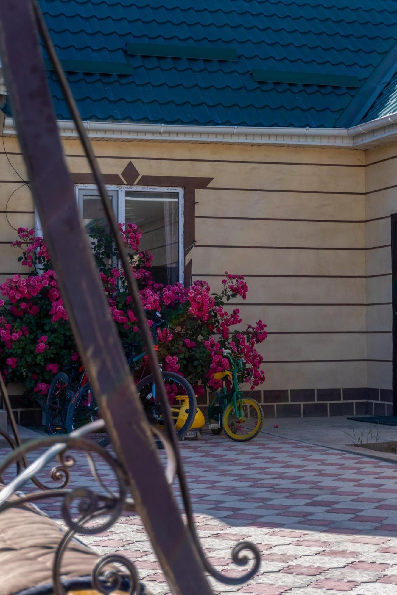 Svetlana Guest House Bokonbayevo Экстерьер фото