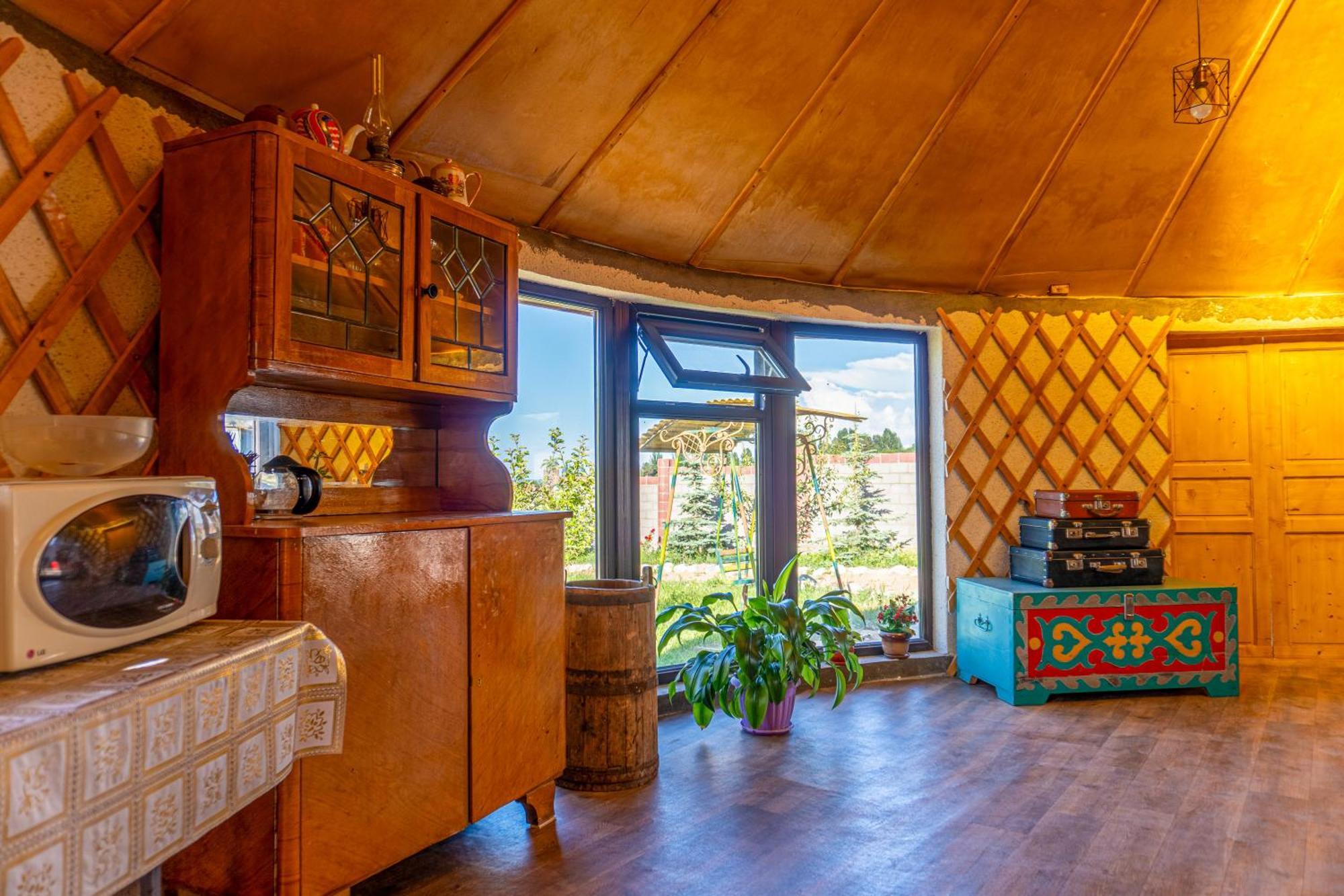 Svetlana Guest House Bokonbayevo Экстерьер фото