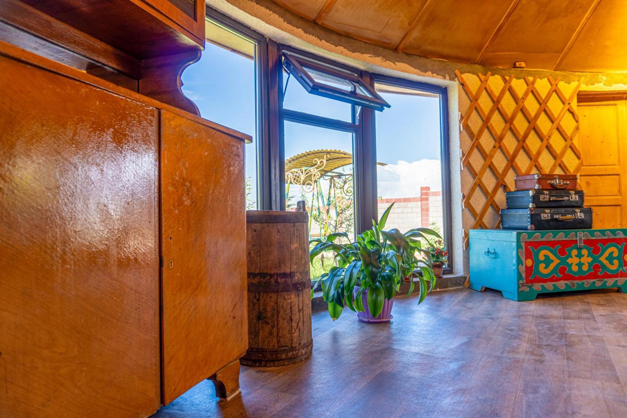 Svetlana Guest House Bokonbayevo Экстерьер фото